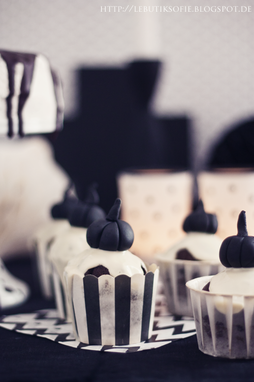 Halloween-Cupcakes-blog